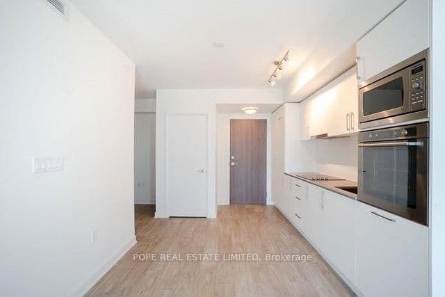 27 Bathurst Street, Unit 604W thumbnail 13