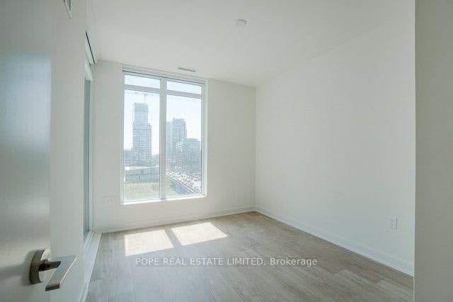 27 Bathurst Street, Unit 604W thumbnail 17