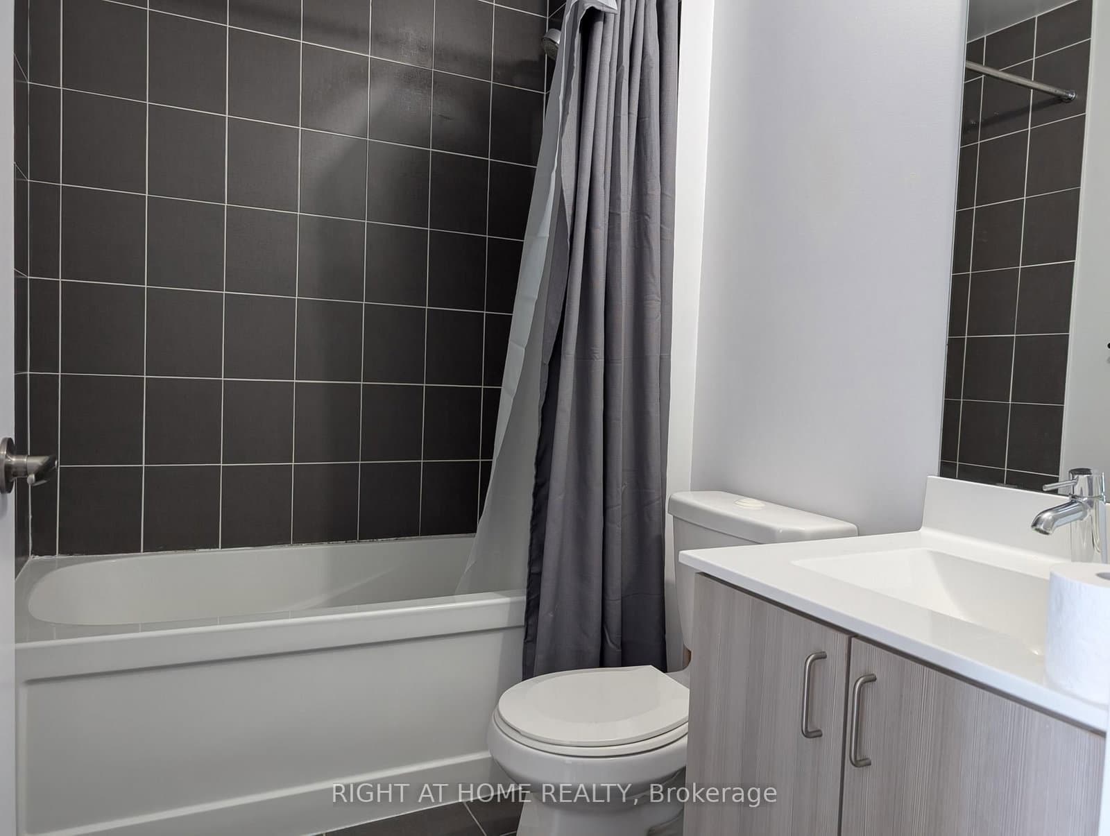 68 Merton Street, Unit 1010 thumbnail 7