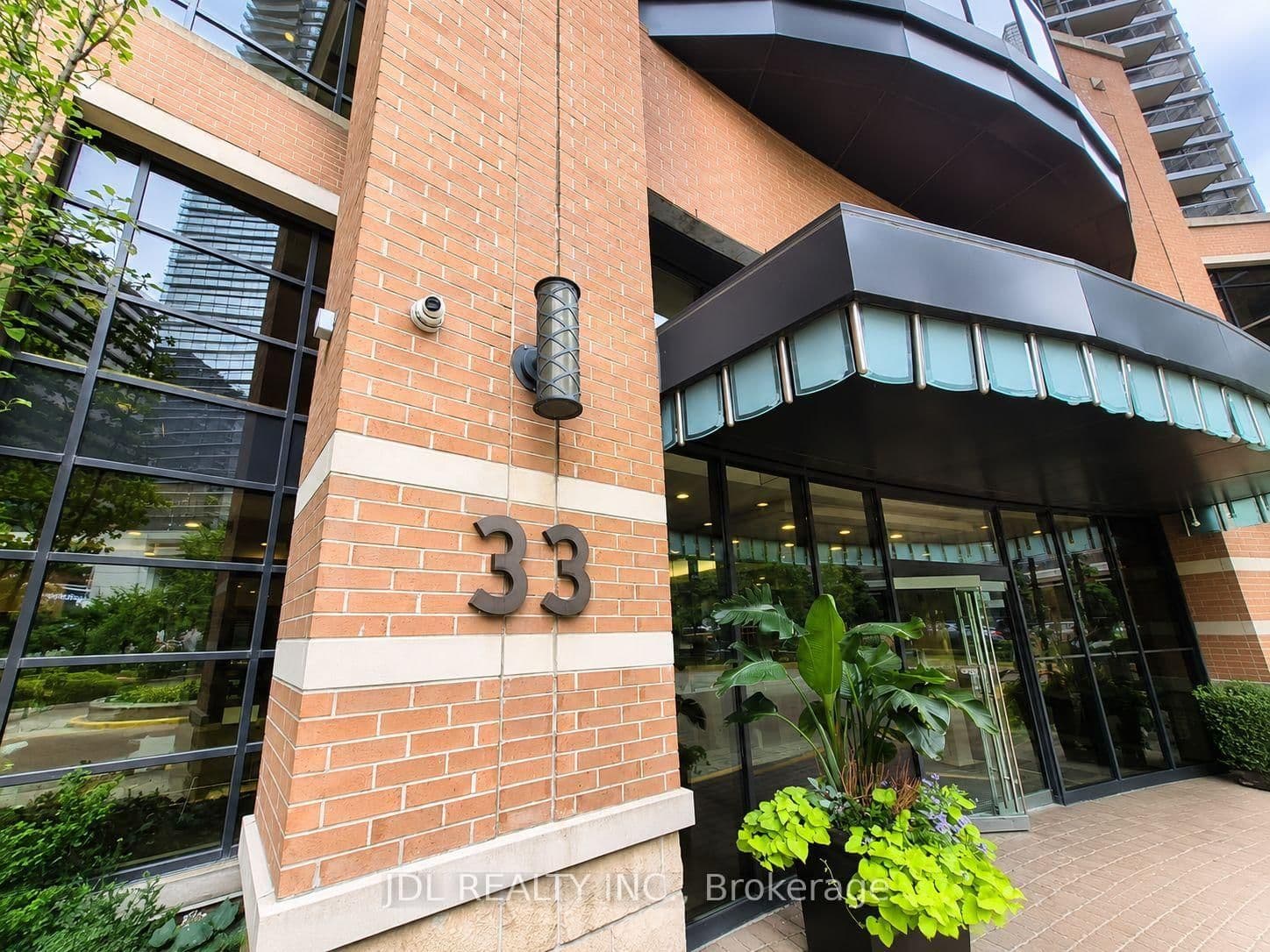 33 Sheppard Avenue E, Unit 2612 thumbnail 2
