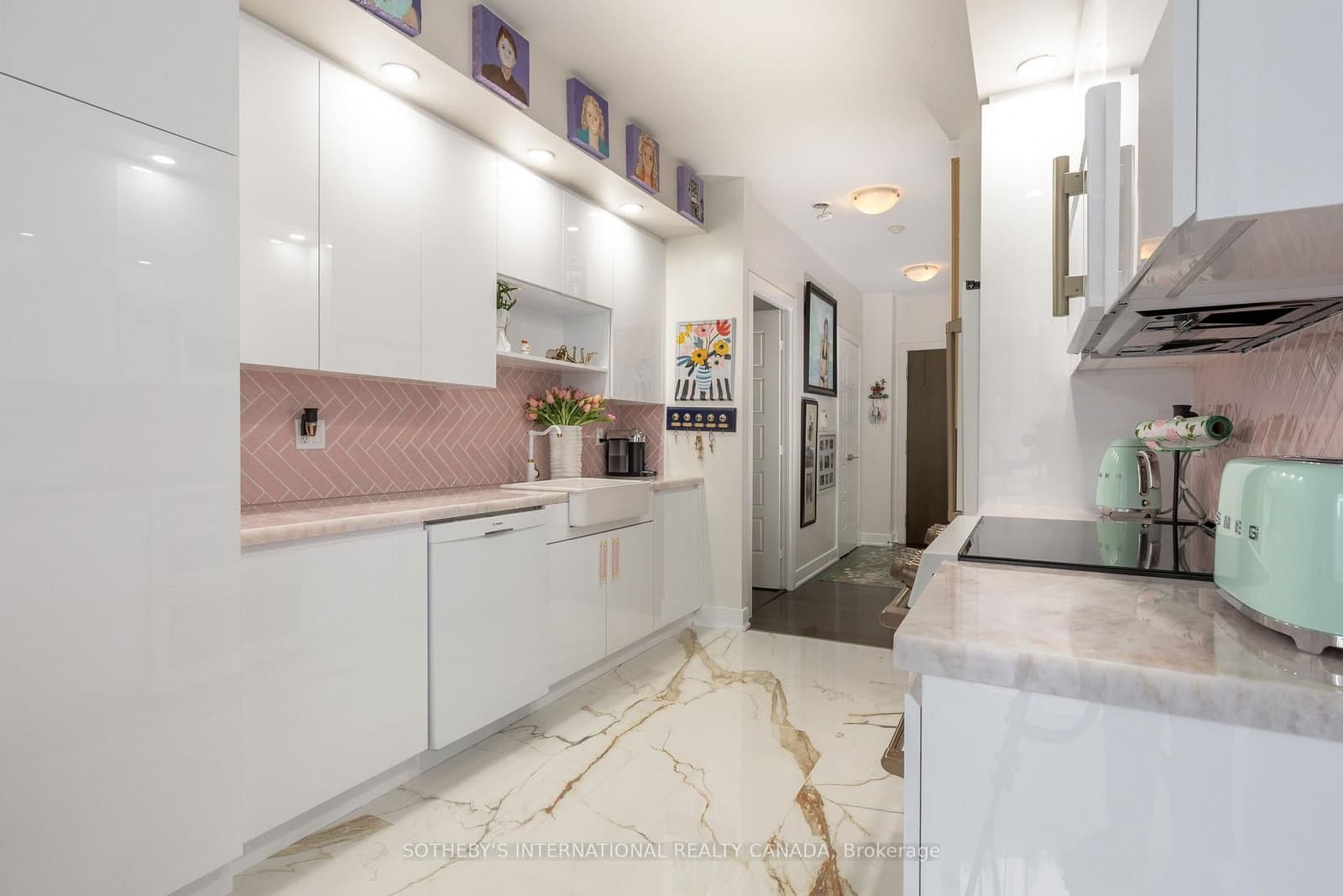 28 Linden Street, Unit 402 thumbnail 10