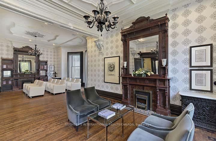 28 Linden Street, Unit 402 thumbnail 21