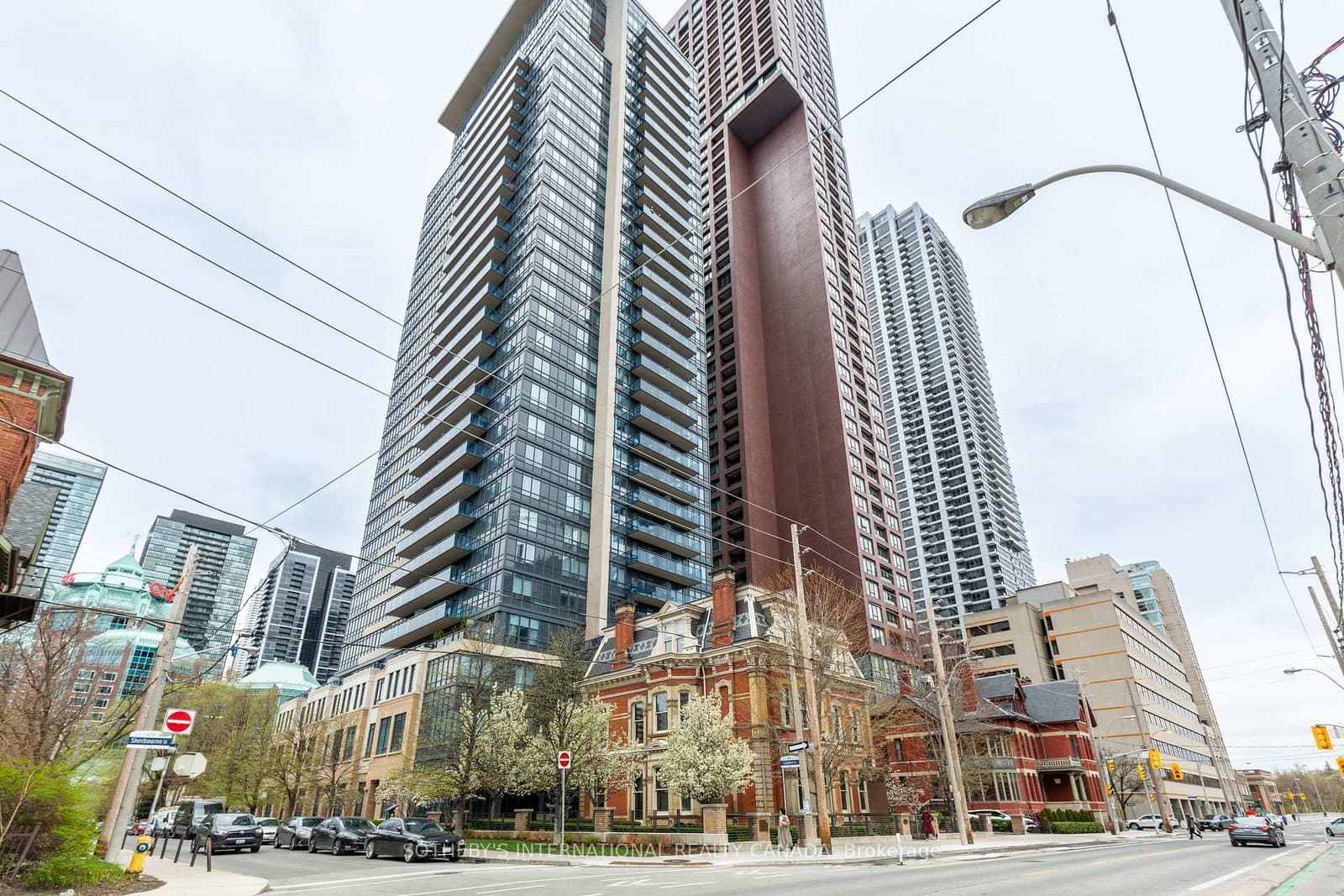 28 Linden Street, Unit 402 thumbnail 27