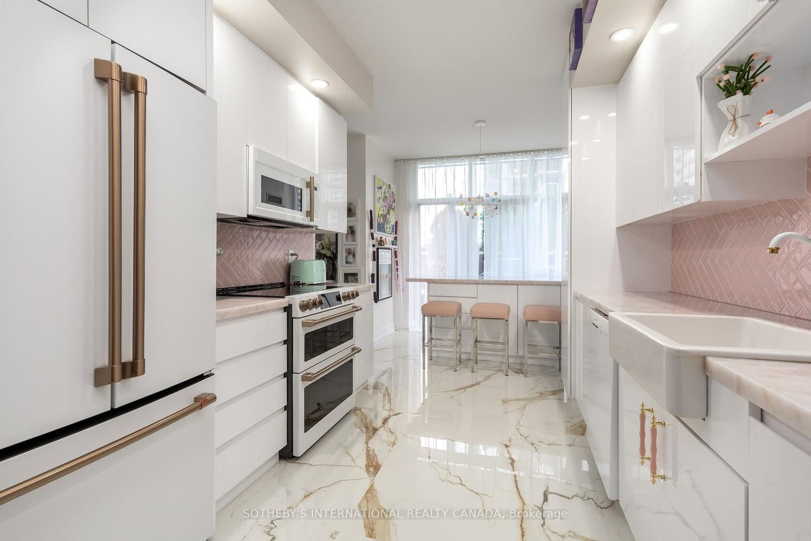28 Linden Street, Unit 402 thumbnail 7