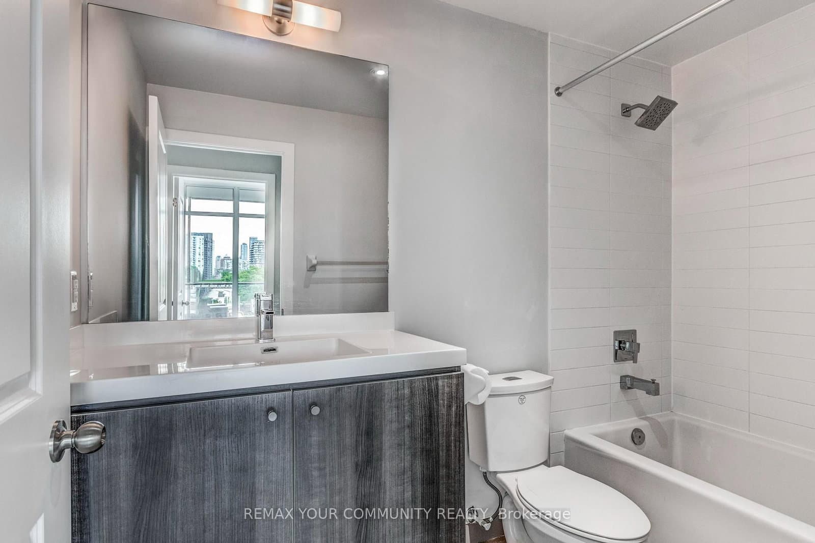 105 George Street, Unit 501 thumbnail 10