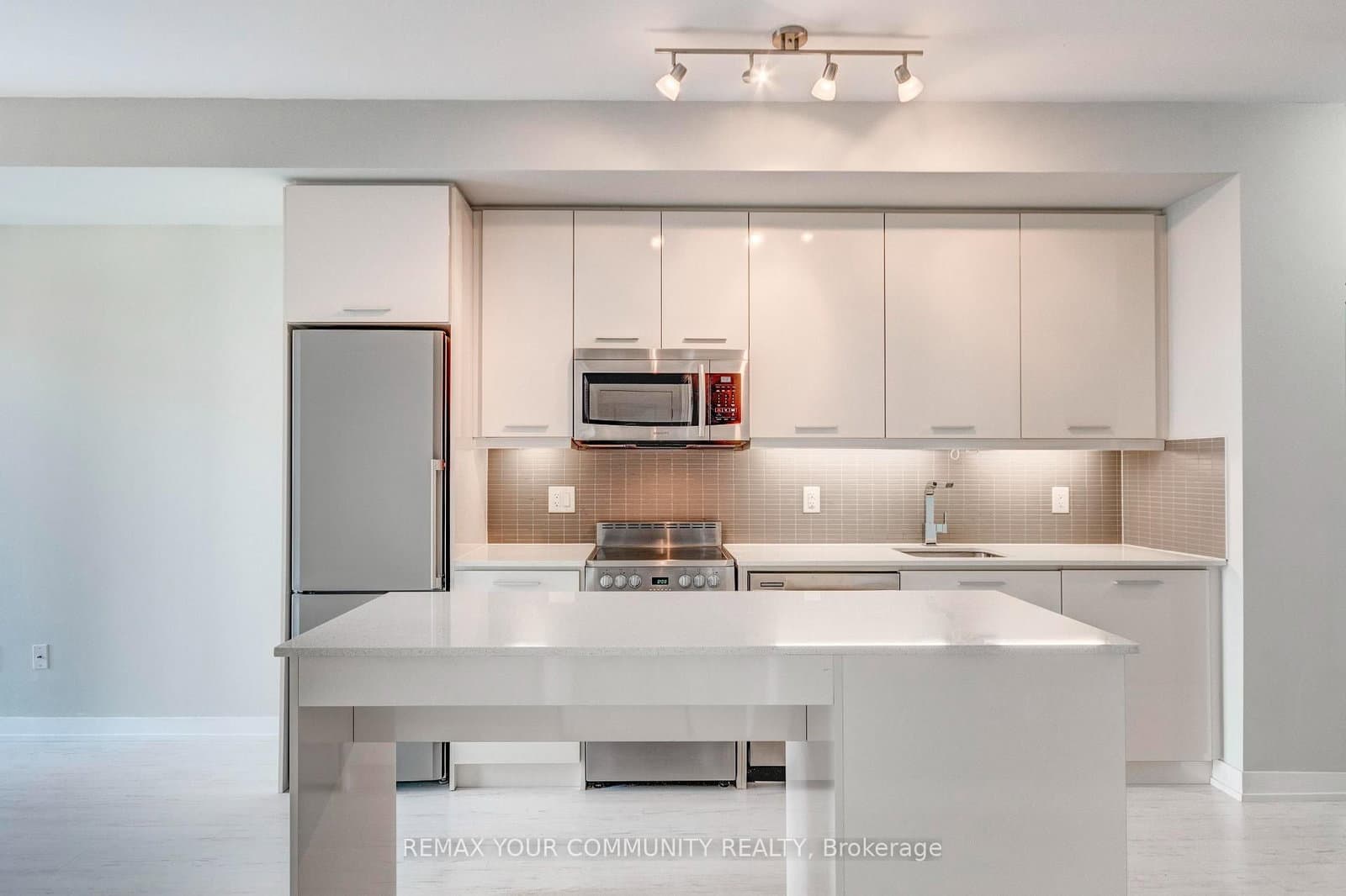 105 George Street, Unit 501 thumbnail 6