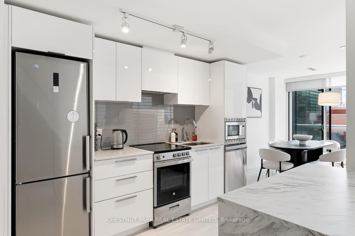 18 Maitland Terrace, Unit 405 thumbnail 9