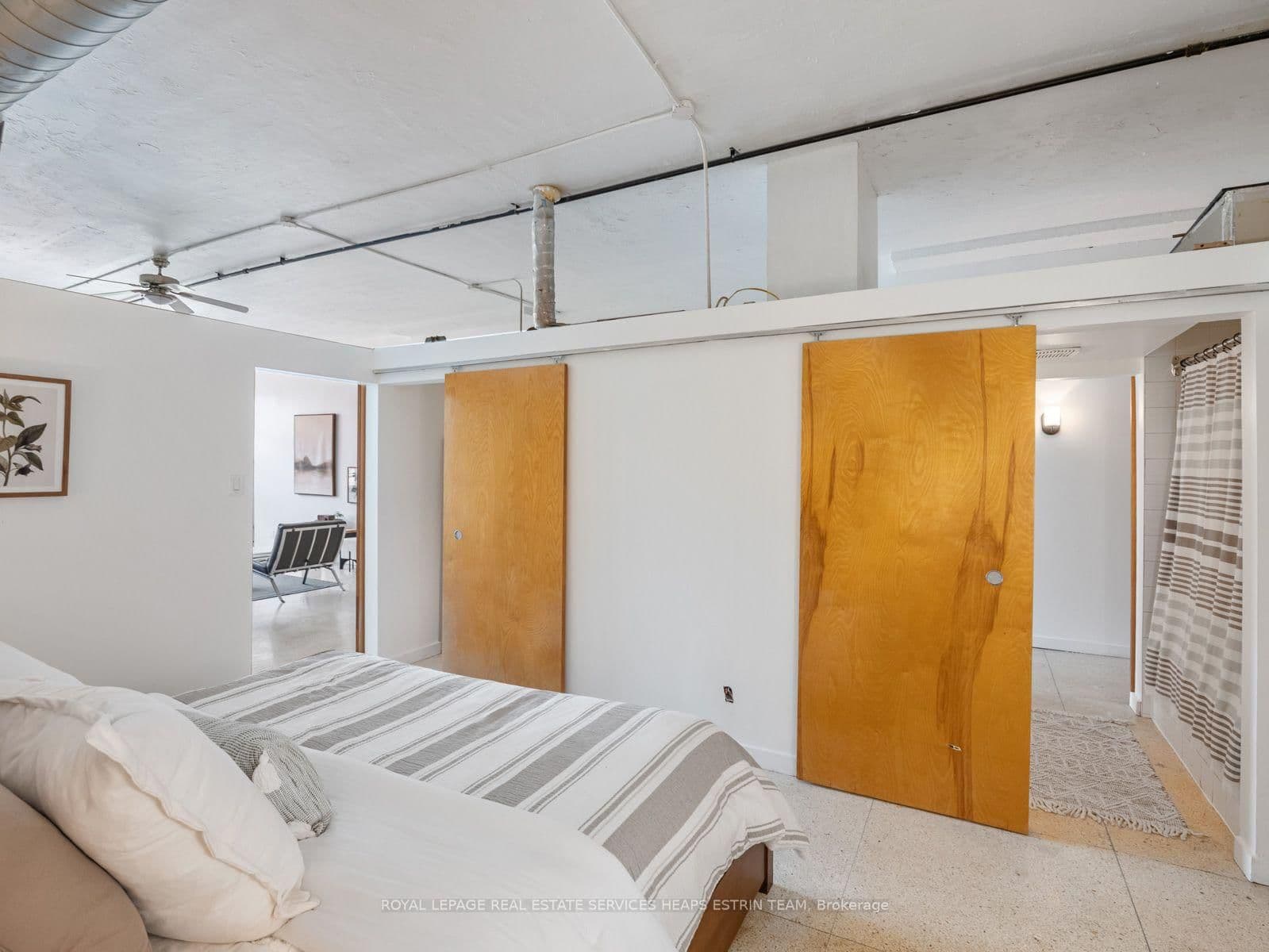 365 Dundas Street E, Unit 207 thumbnail 13