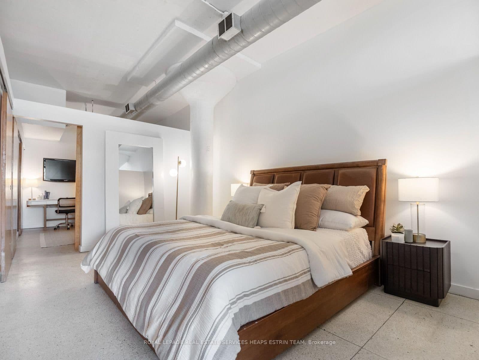 365 Dundas Street E, Unit 207 thumbnail 14