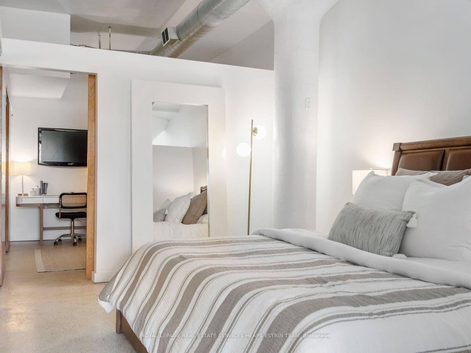 365 Dundas Street E, Unit 207 thumbnail 15