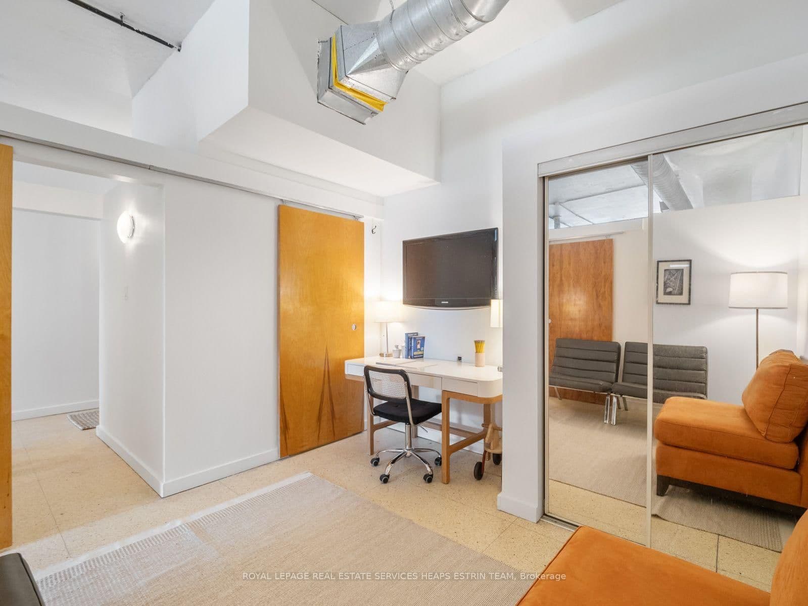 365 Dundas Street E, Unit 207 thumbnail 18