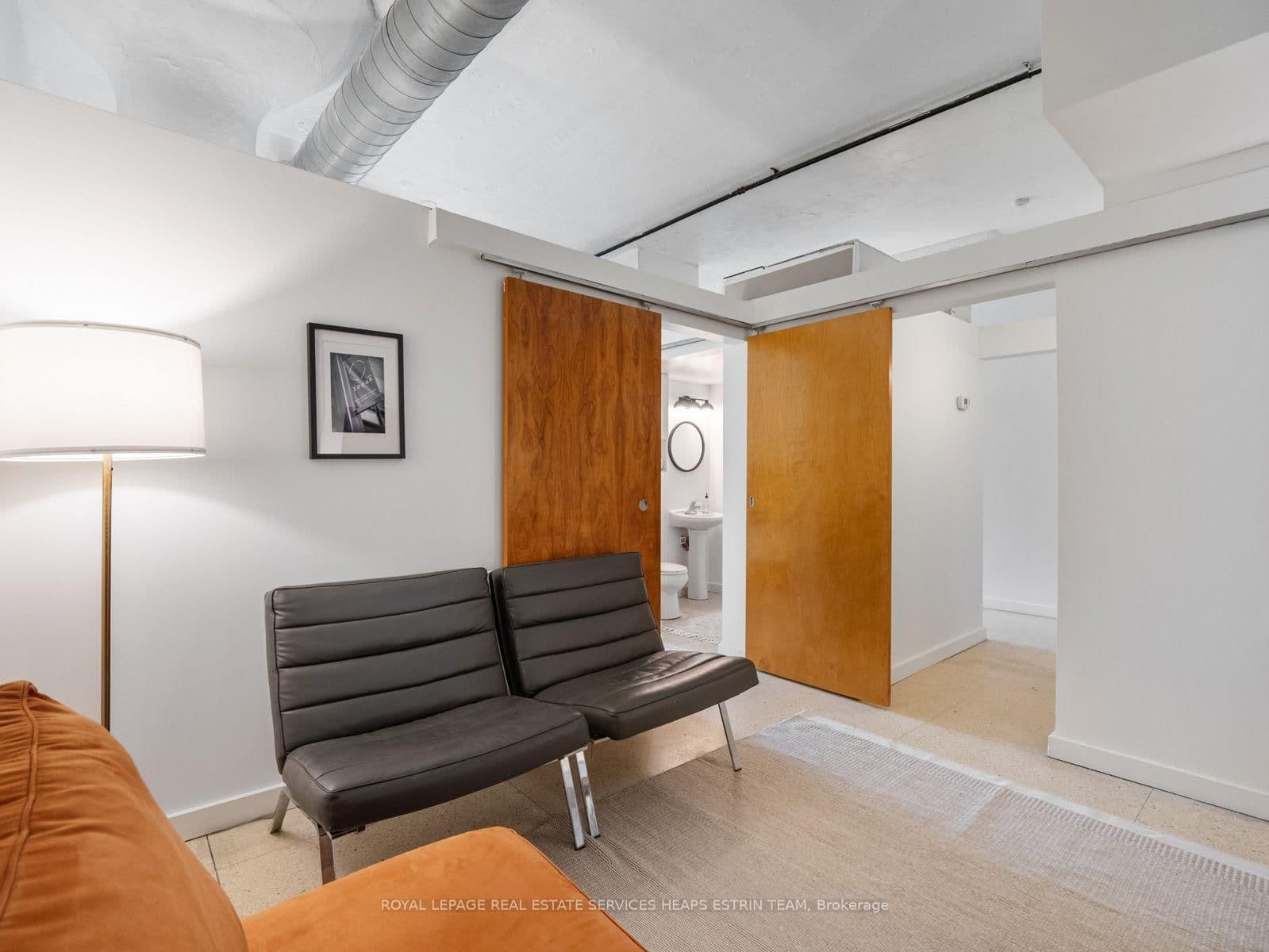 365 Dundas Street E, Unit 207 thumbnail 19