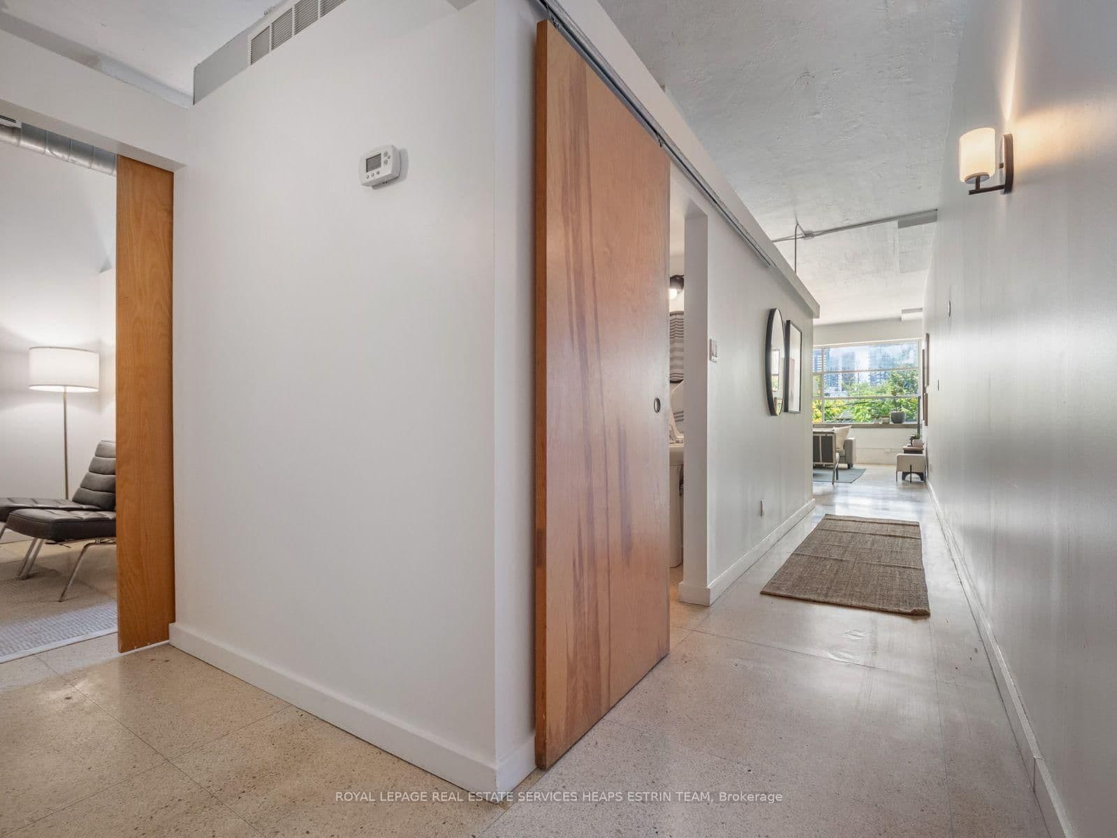 365 Dundas Street E, Unit 207 thumbnail 22