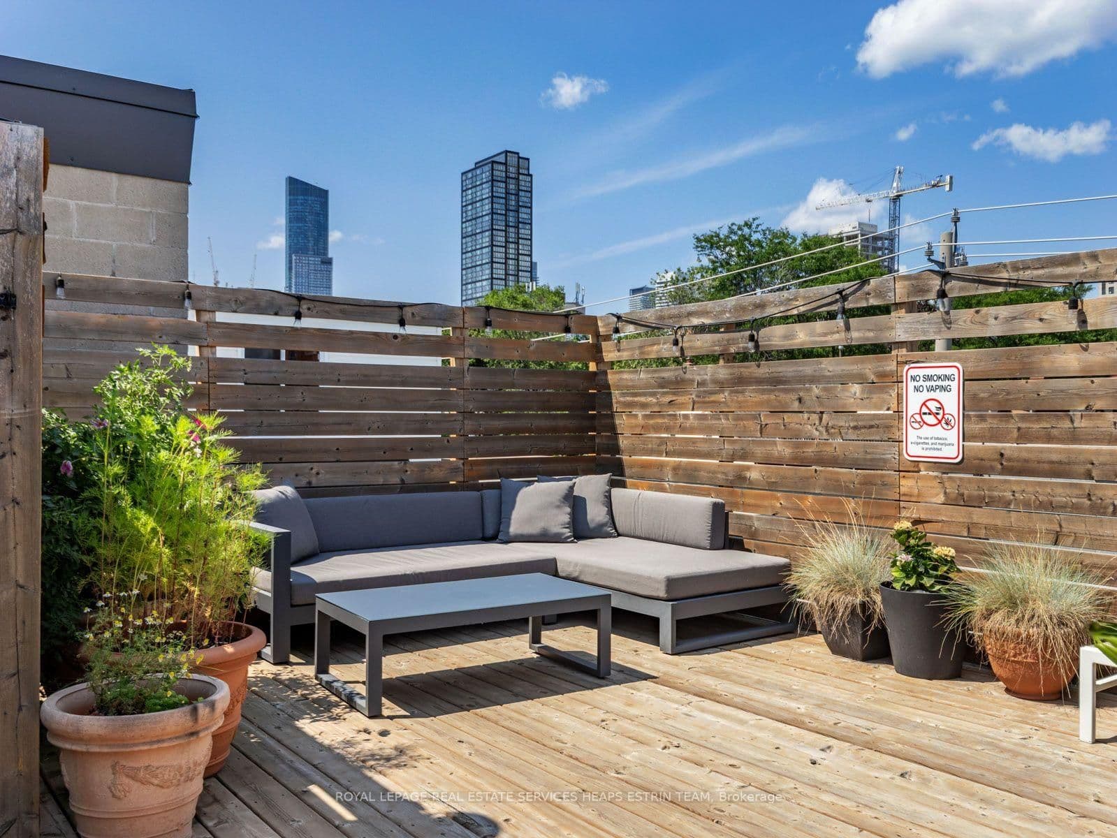 365 Dundas Street E, Unit 207 thumbnail 24