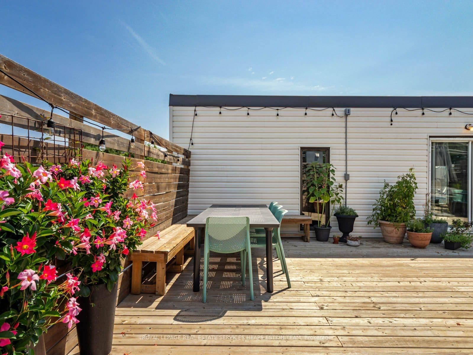 365 Dundas Street E, Unit 207 thumbnail 25