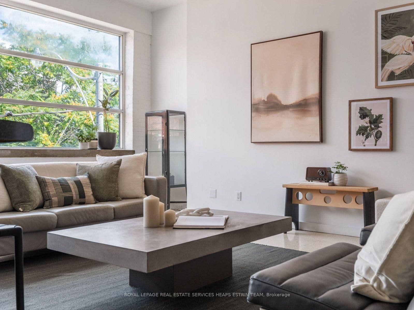 365 Dundas Street E, Unit 207 thumbnail 5