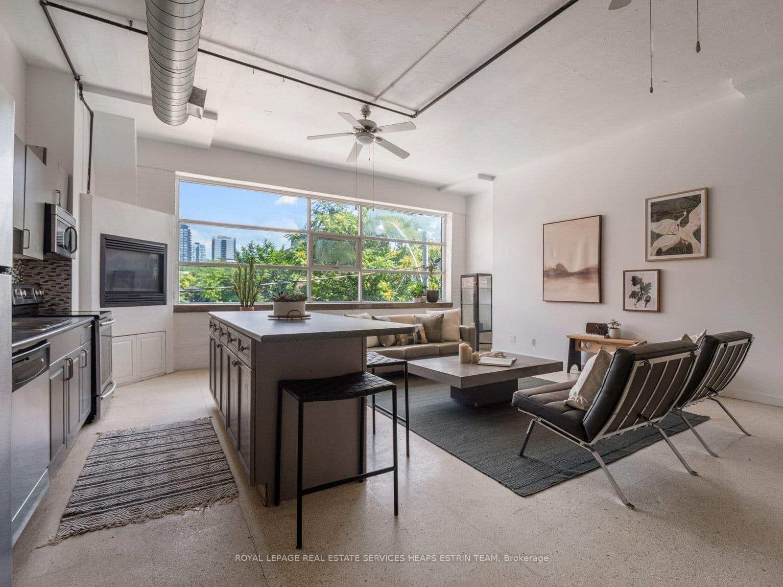 365 Dundas Street E, Unit 207 thumbnail 7