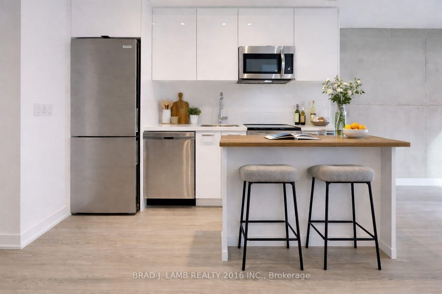 284 King Street E, Unit 308 thumbnail 2