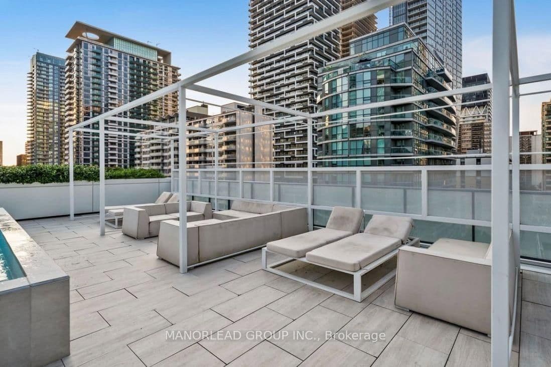 161 Roehampton Avenue, Unit 3209 thumbnail 13
