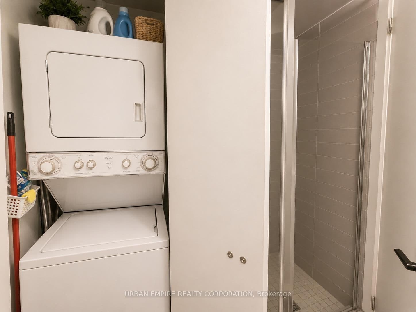 126 Simcoe Street, Unit 408 thumbnail 8