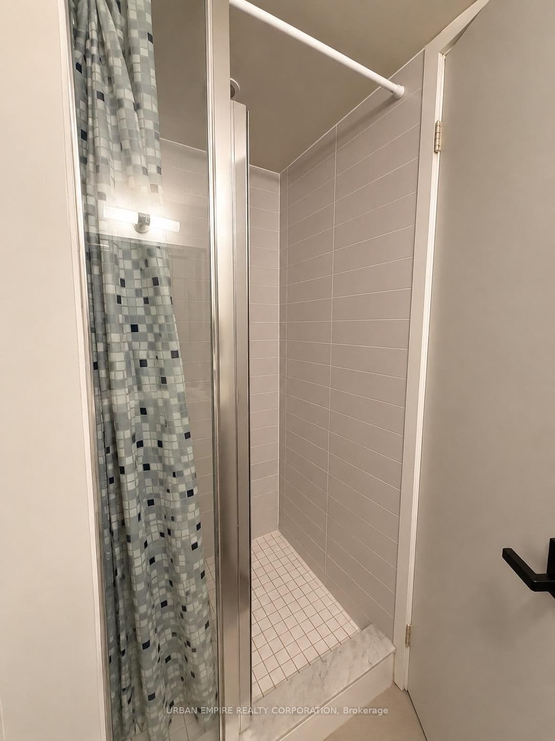 126 Simcoe Street, Unit 408 thumbnail 9