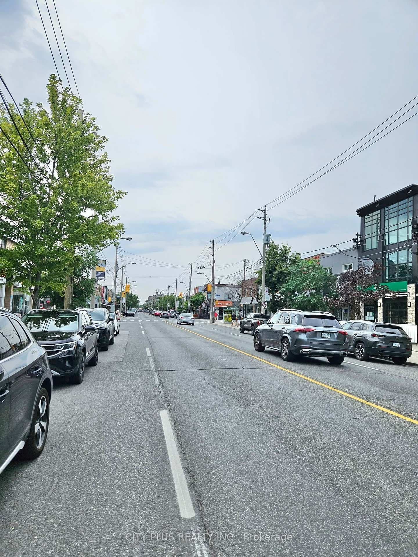 1677 Bayview Avenue thumbnail 12