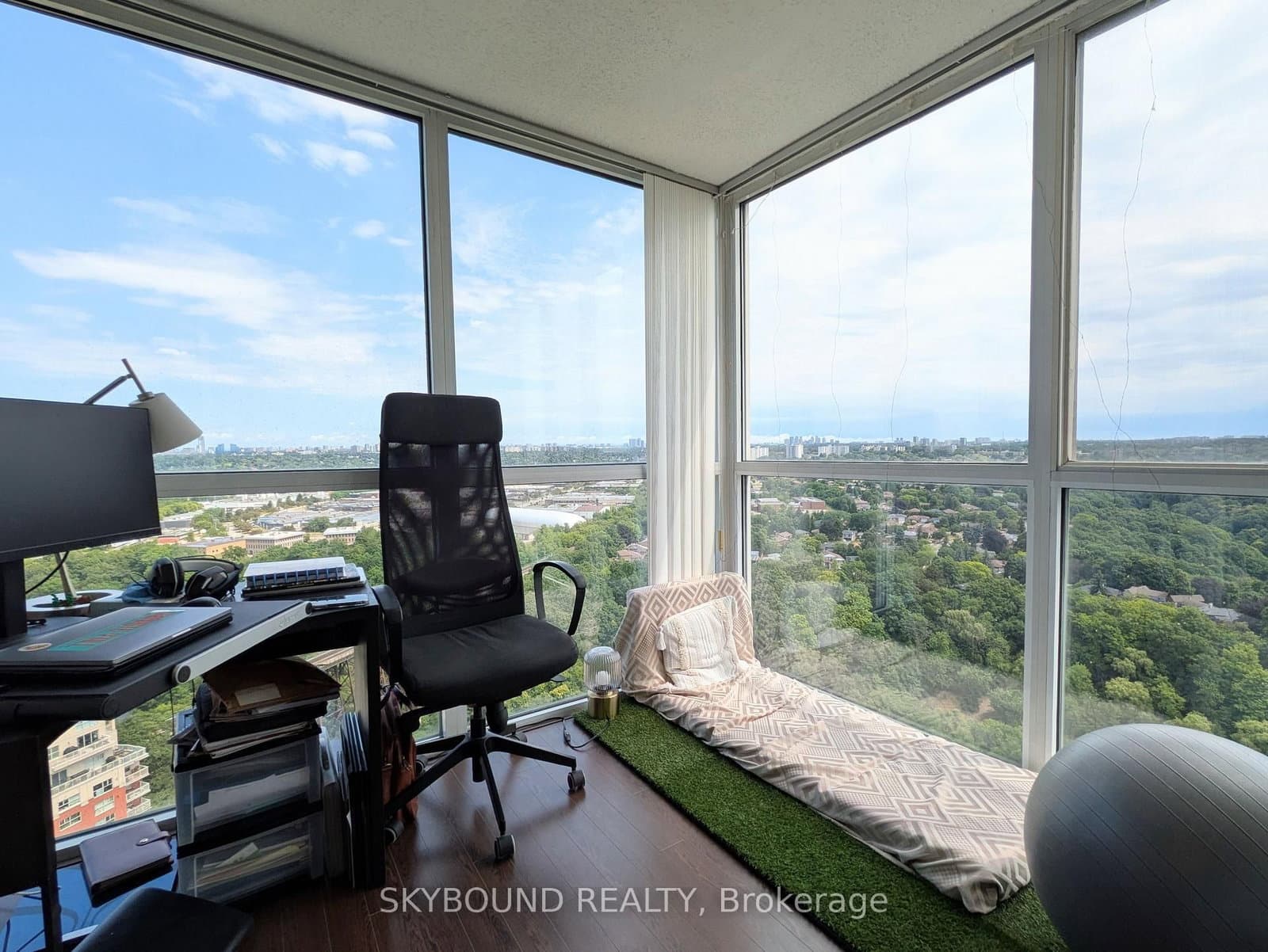 7 Concorde Place, Unit 2601 thumbnail 17
