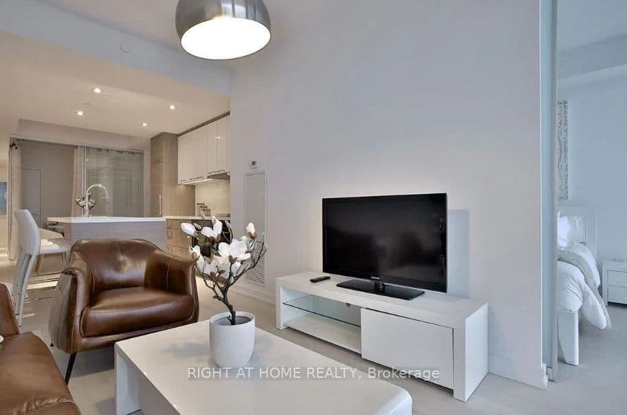 488 University Avenue, Unit 4208 thumbnail 12