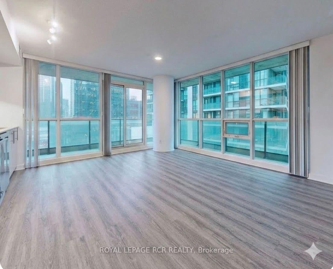 33 Bay Street, Unit 904 thumbnail 3