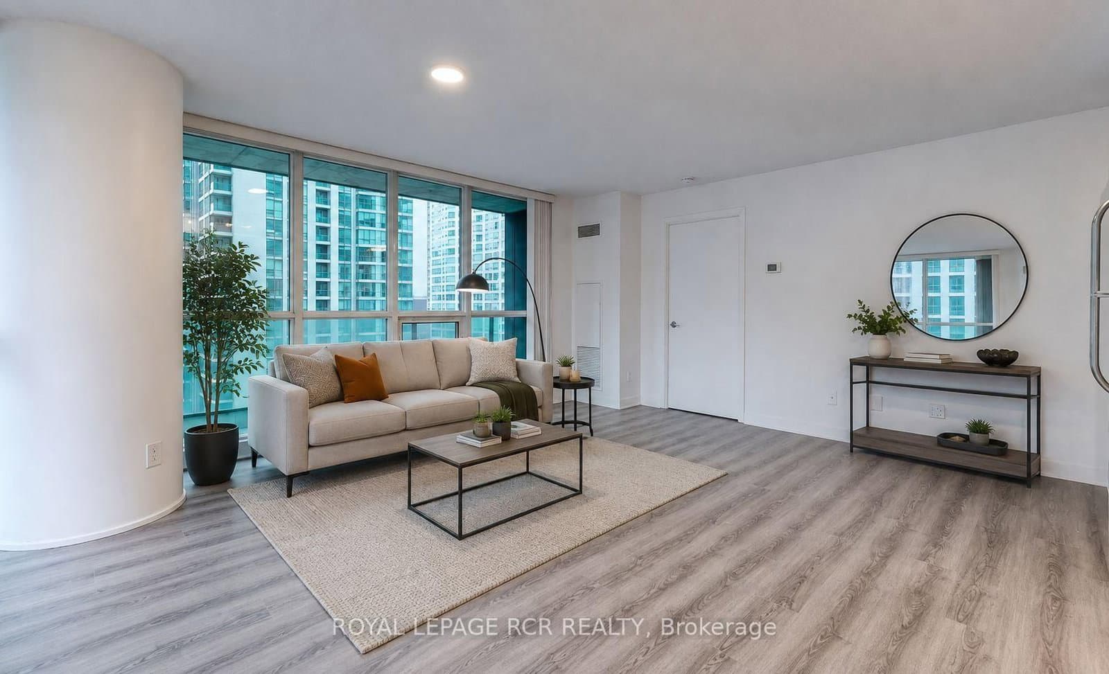 33 Bay Street, Unit 904 thumbnail 4