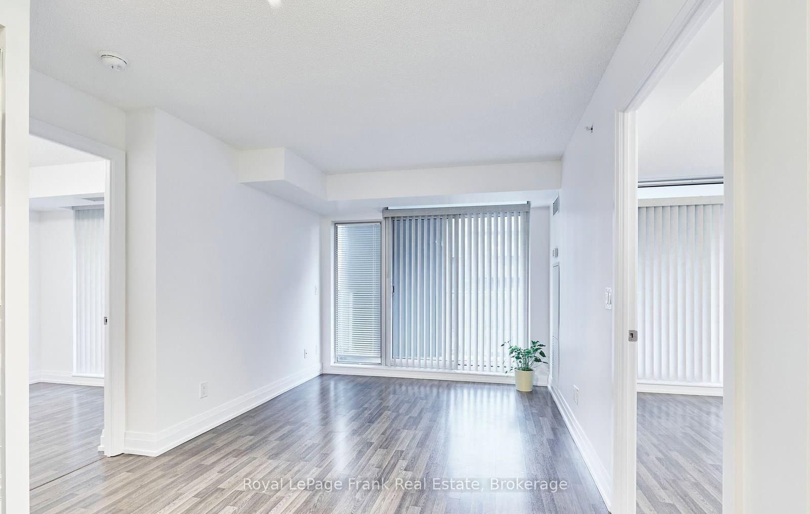 555 Wilson Avenue, Unit E402 thumbnail 5