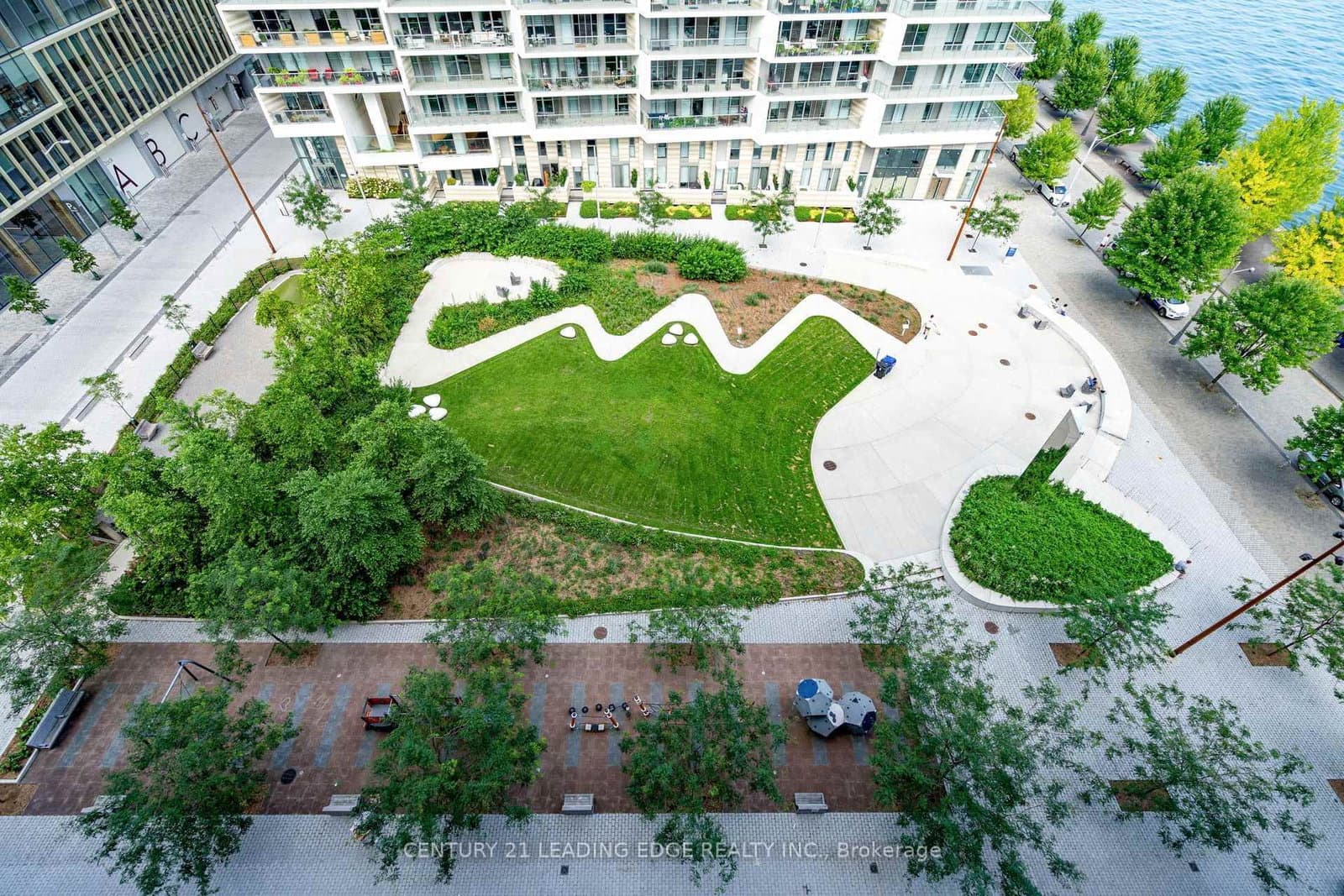1 Edgewater Drive, Unit 919 thumbnail 23