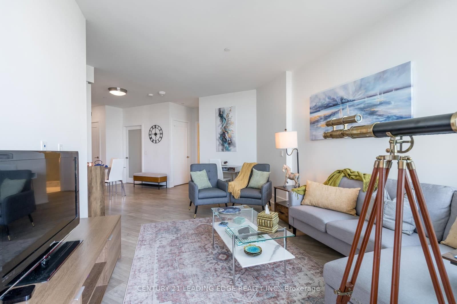 1 Edgewater Drive, Unit 919 thumbnail 6
