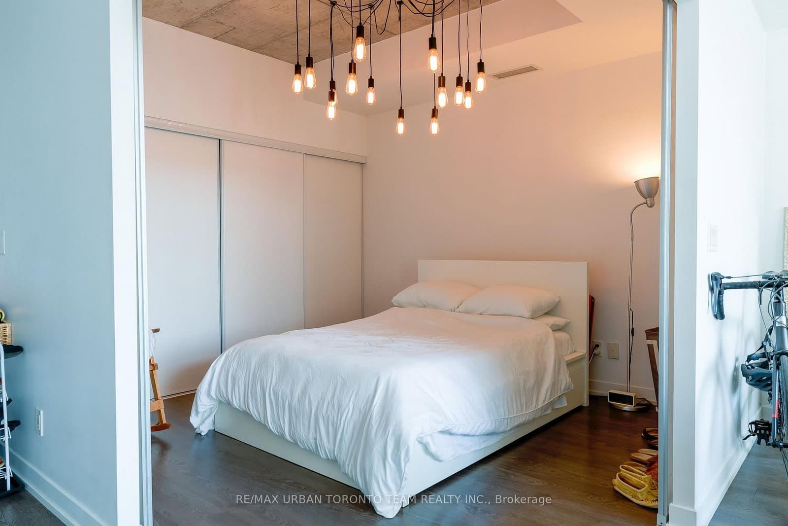 1205 Queen Street W, Unit 412 thumbnail 9
