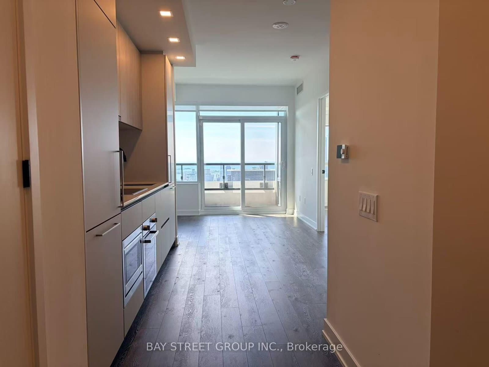 609 Sherbourne Street, Unit 4710 thumbnail 5