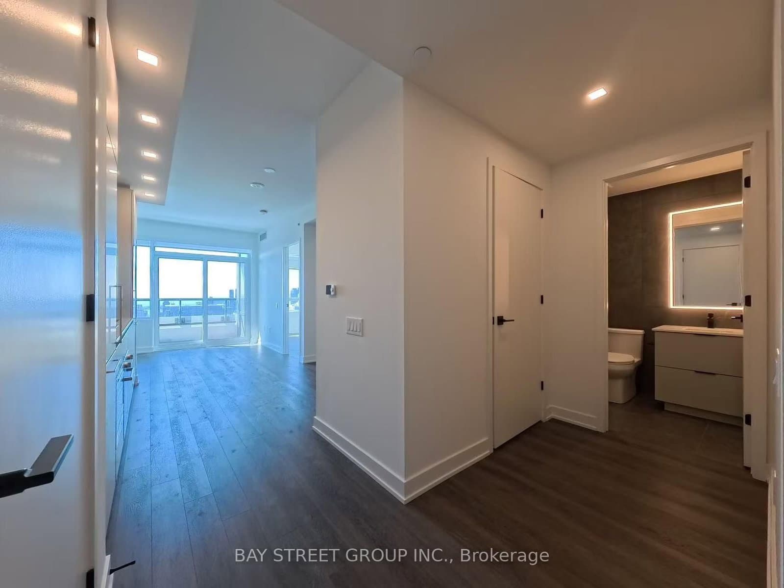 609 Sherbourne Street, Unit 4710 thumbnail 8