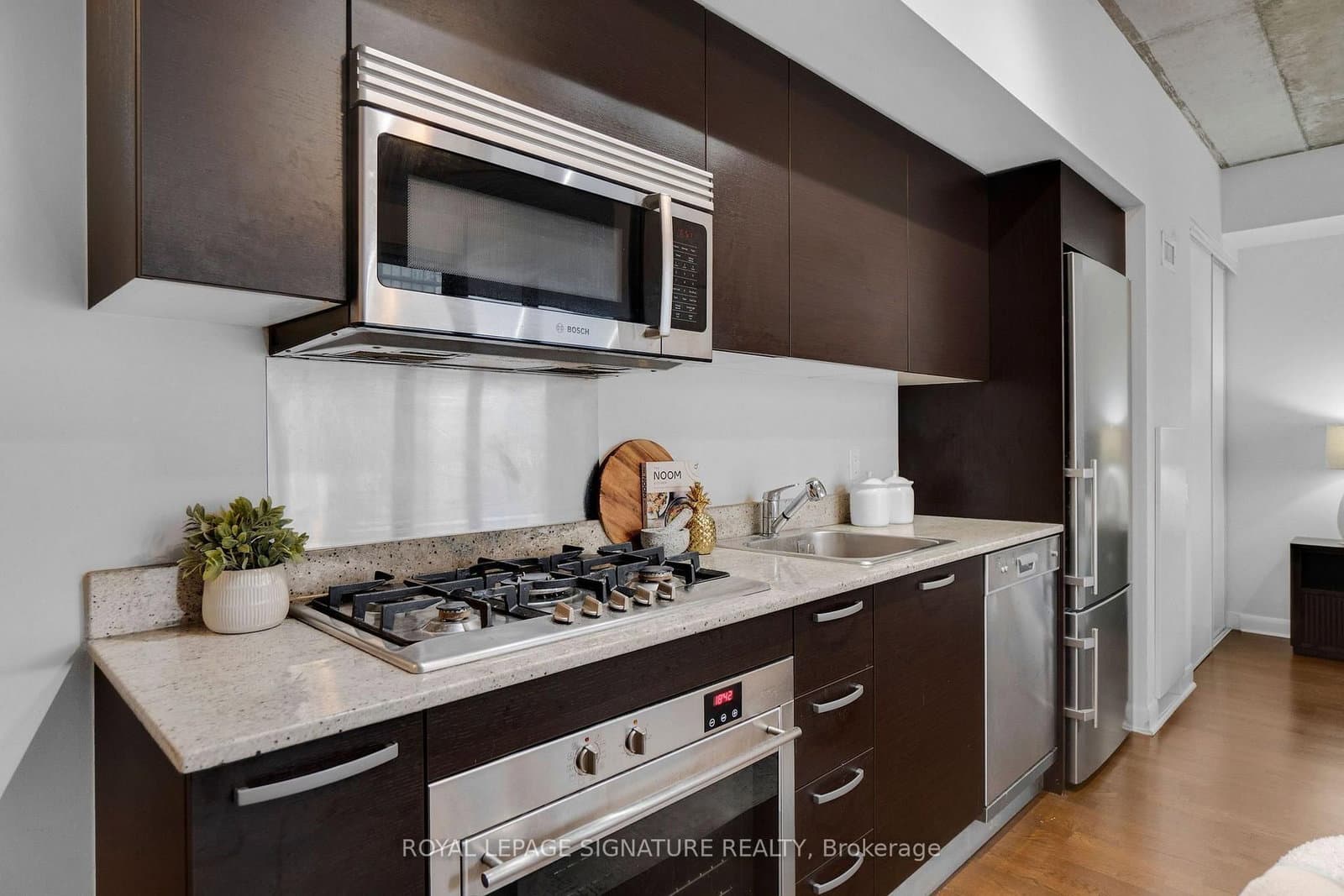 375 King Street, Unit 3210 thumbnail 17
