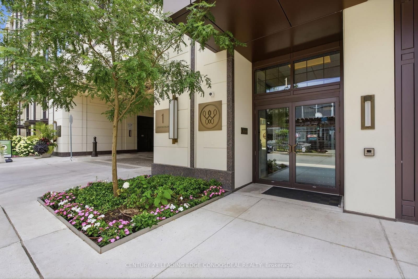 1 Strathgowan Avenue, Unit 503 thumbnail 2