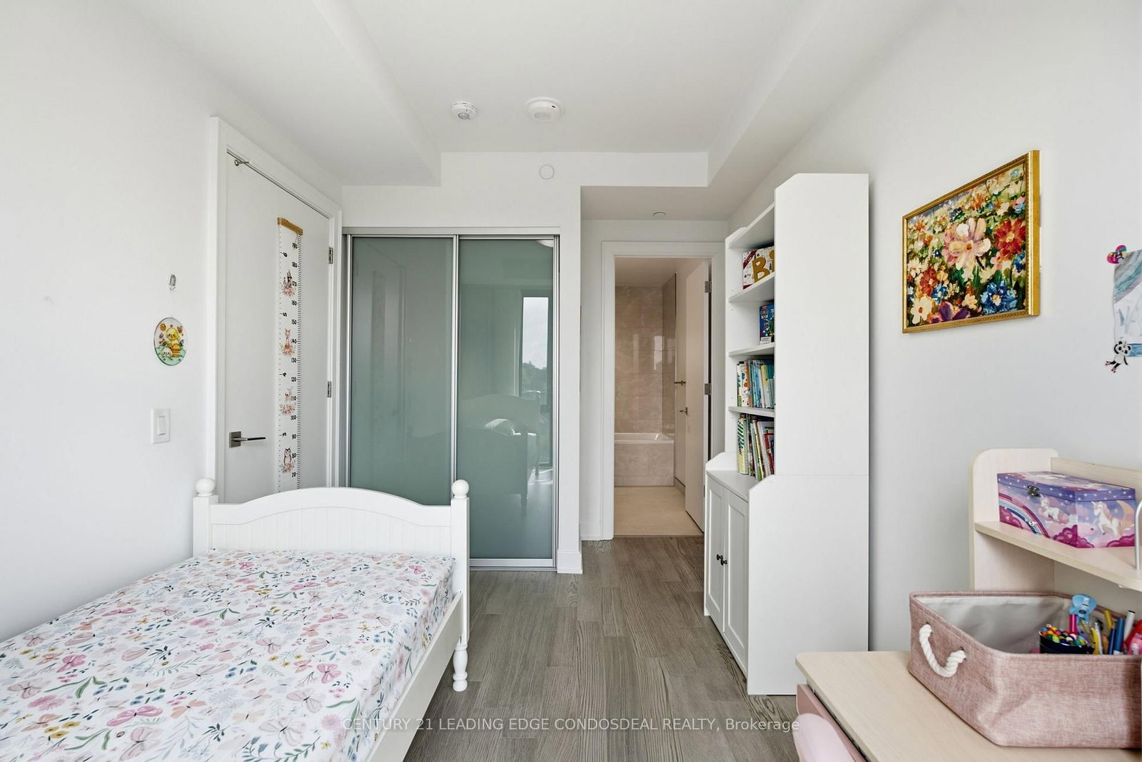 1 Strathgowan Avenue, Unit 503 thumbnail 29