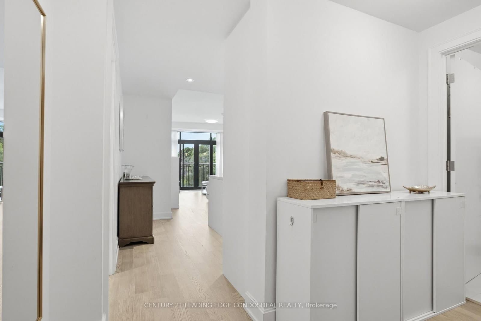 1 Strathgowan Avenue, Unit 503 thumbnail 5