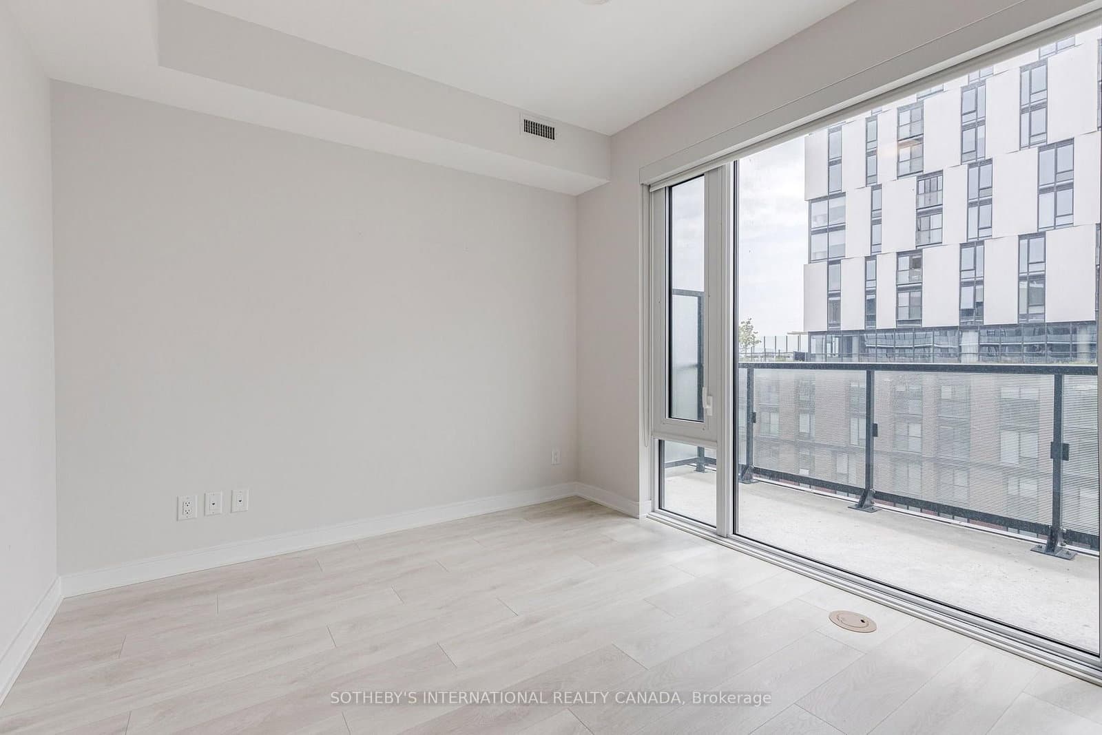 180 Mill Street, Unit S808 thumbnail 17