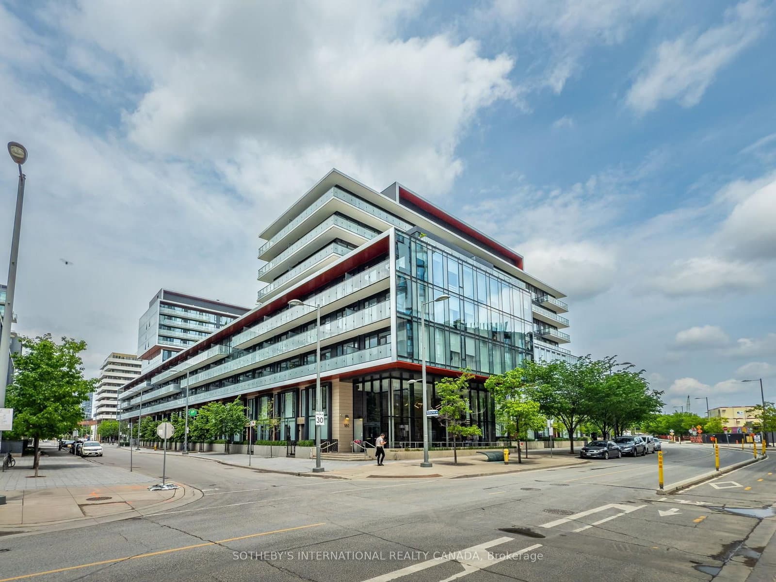 180 Mill Street, Unit S808 thumbnail 33