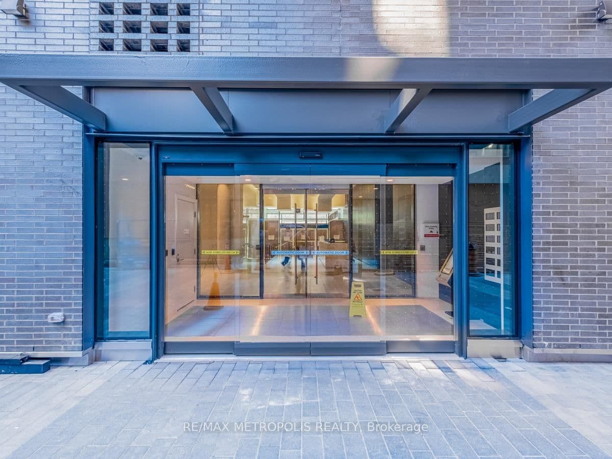 158 Front Street E, Unit 1508 thumbnail 2