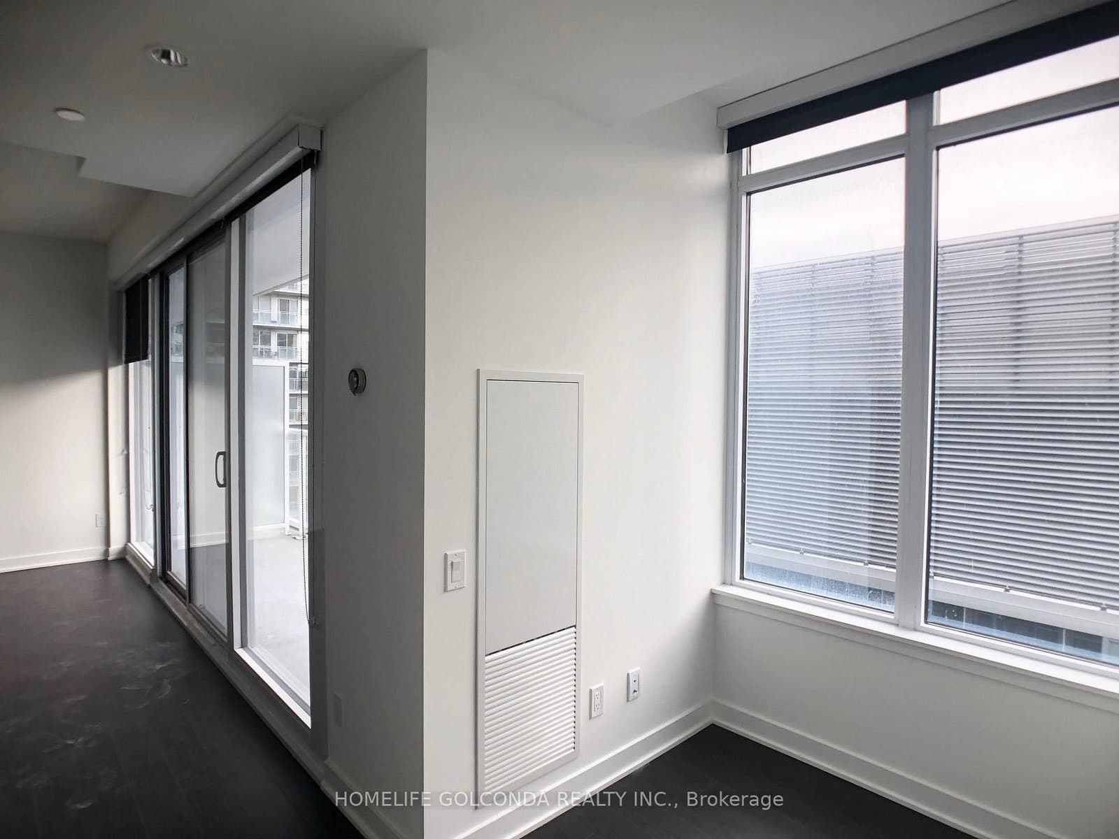17 Bathurst Street, Unit 1202 thumbnail 14