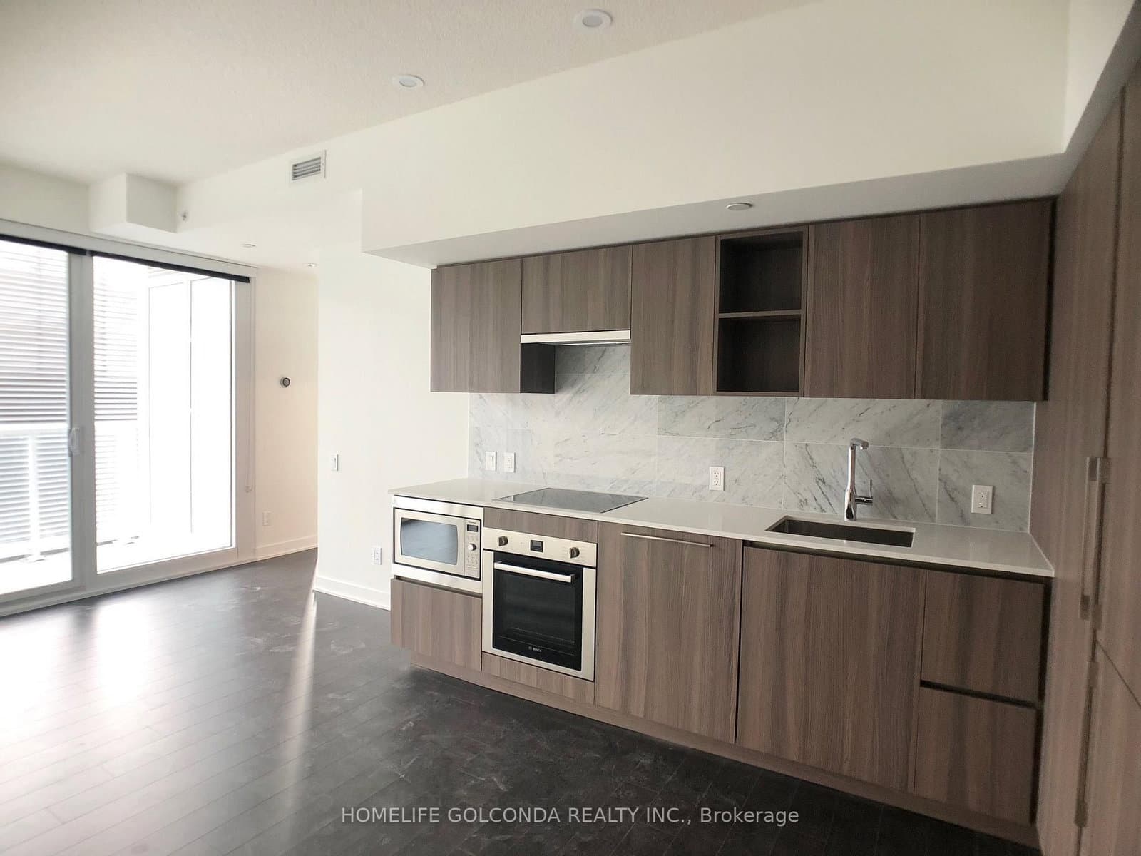 17 Bathurst Street, Unit 1202 thumbnail 2