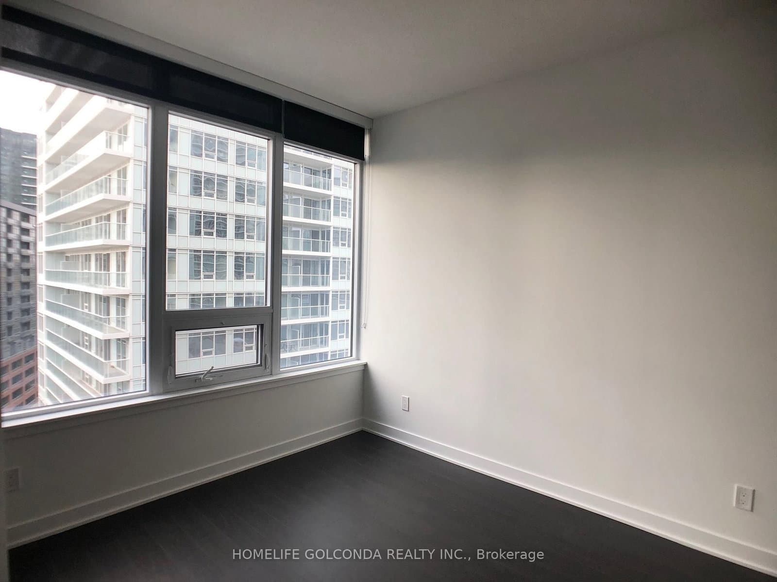 17 Bathurst Street, Unit 1202 thumbnail 8