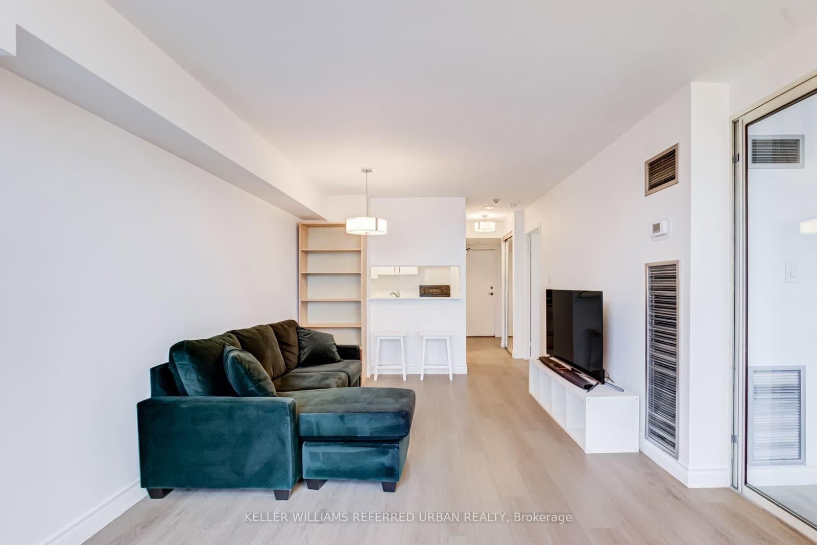 633 Bay Street, Unit 2602 thumbnail 12