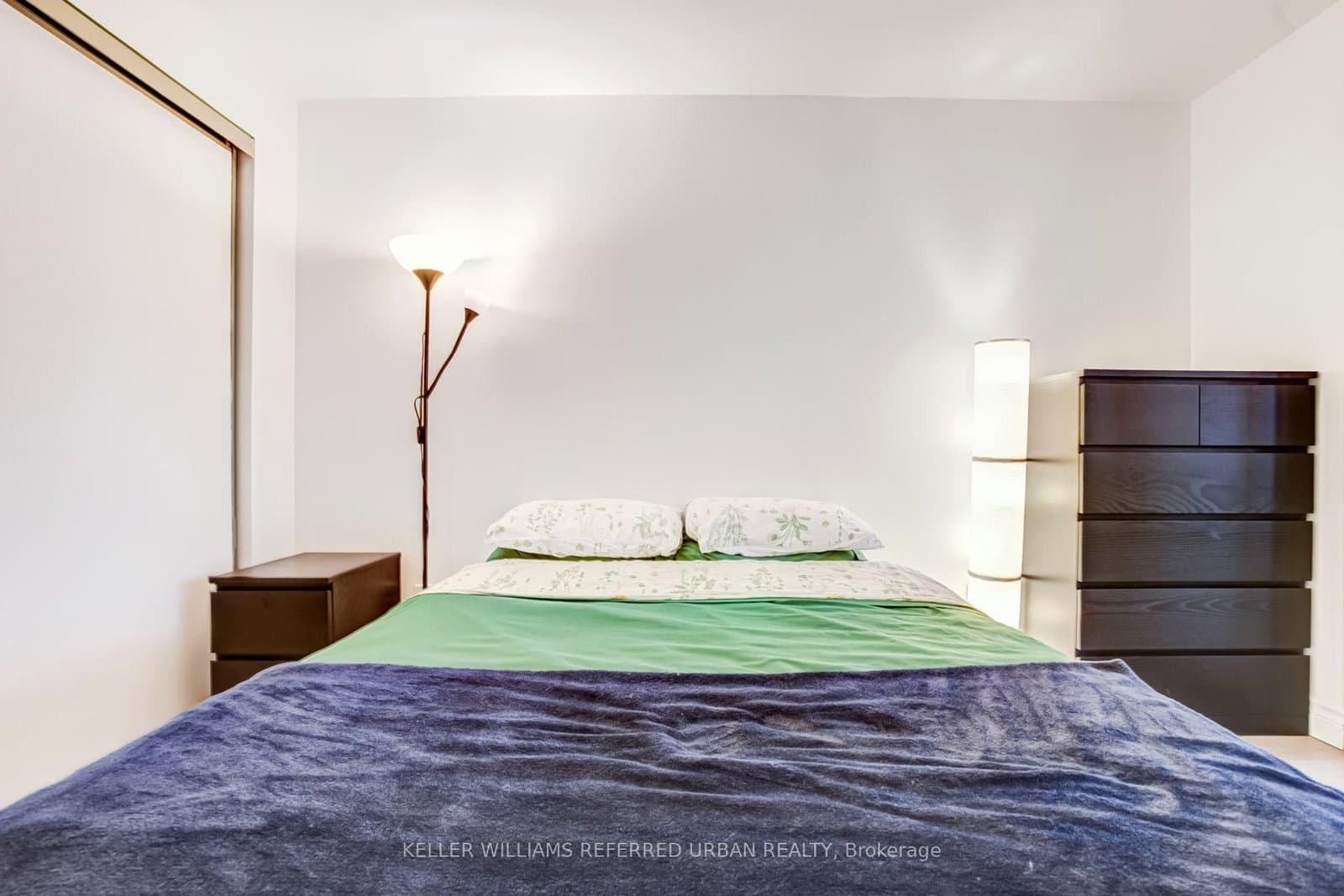 633 Bay Street, Unit 2602 thumbnail 20