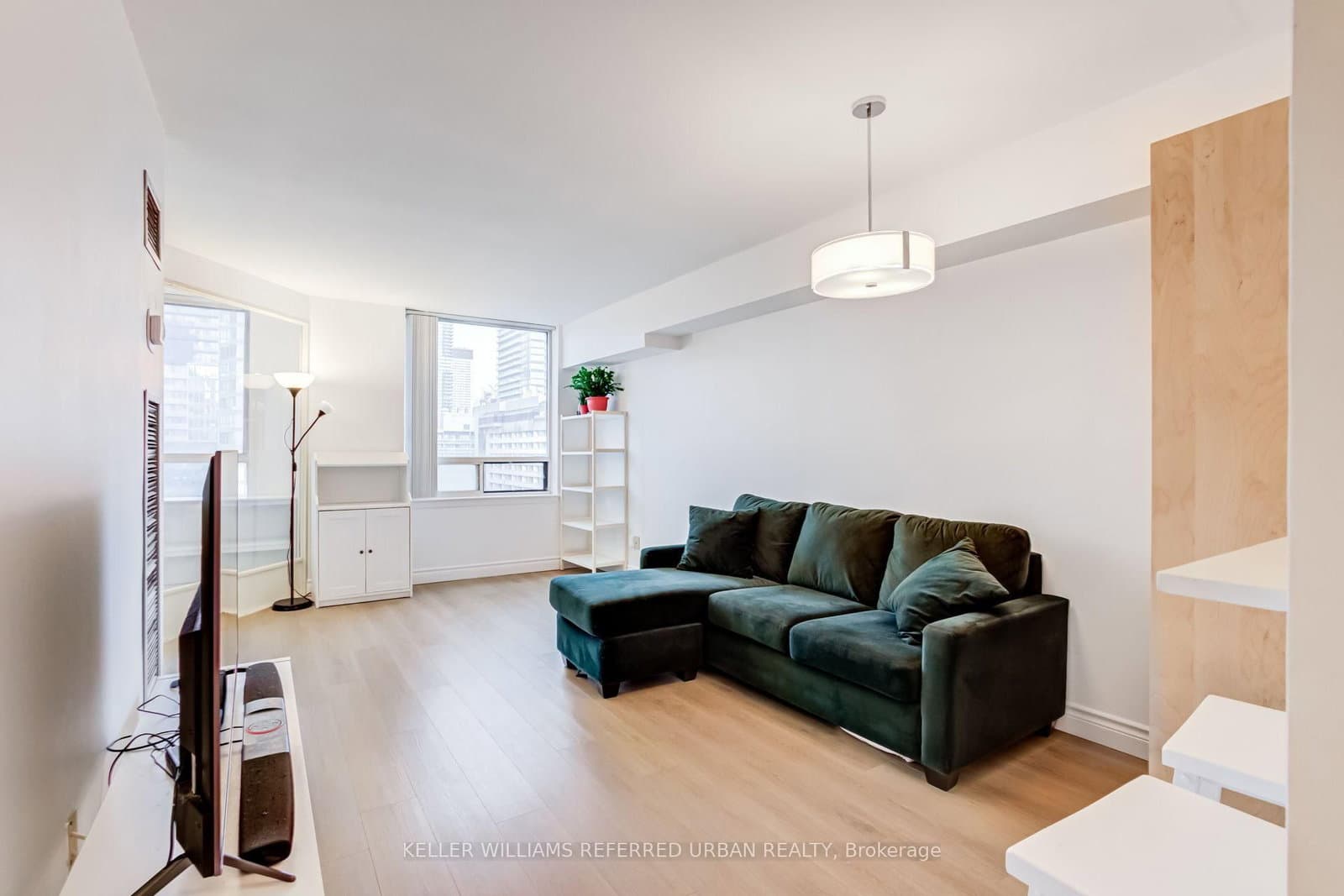 633 Bay Street, Unit 2602 thumbnail 8