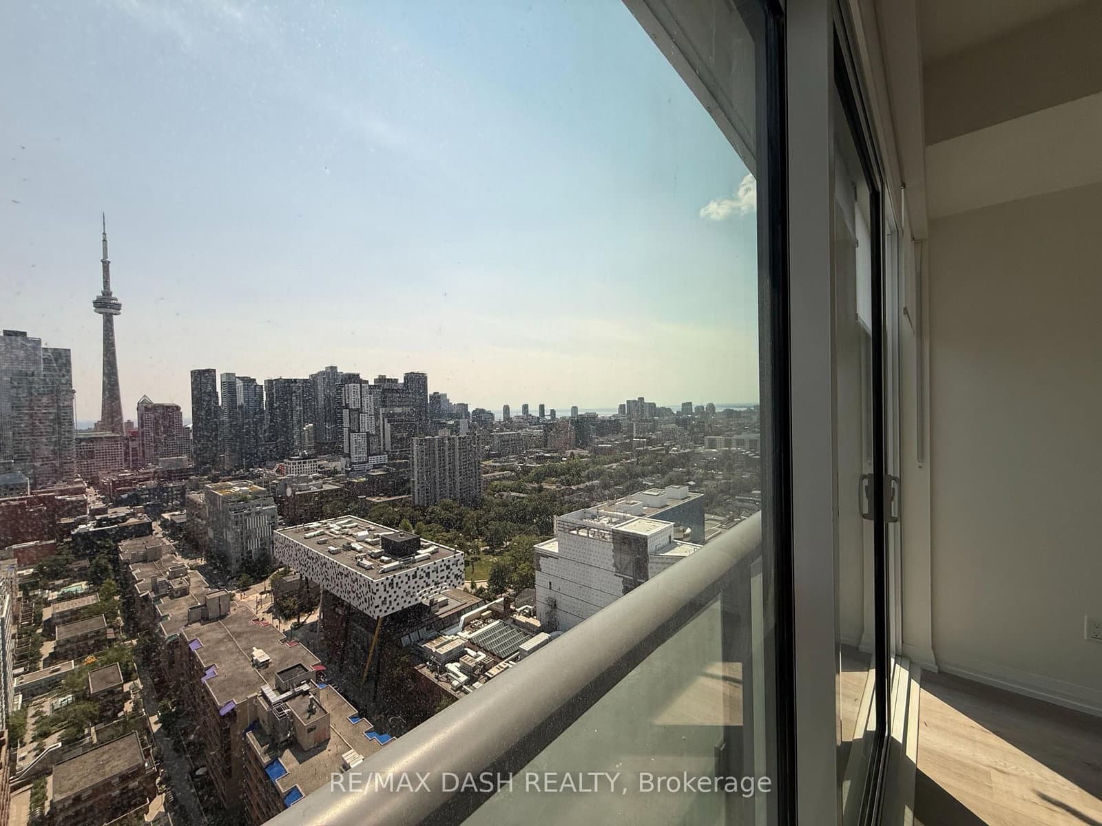 280 Dundas Street W, Unit 2709 thumbnail 11